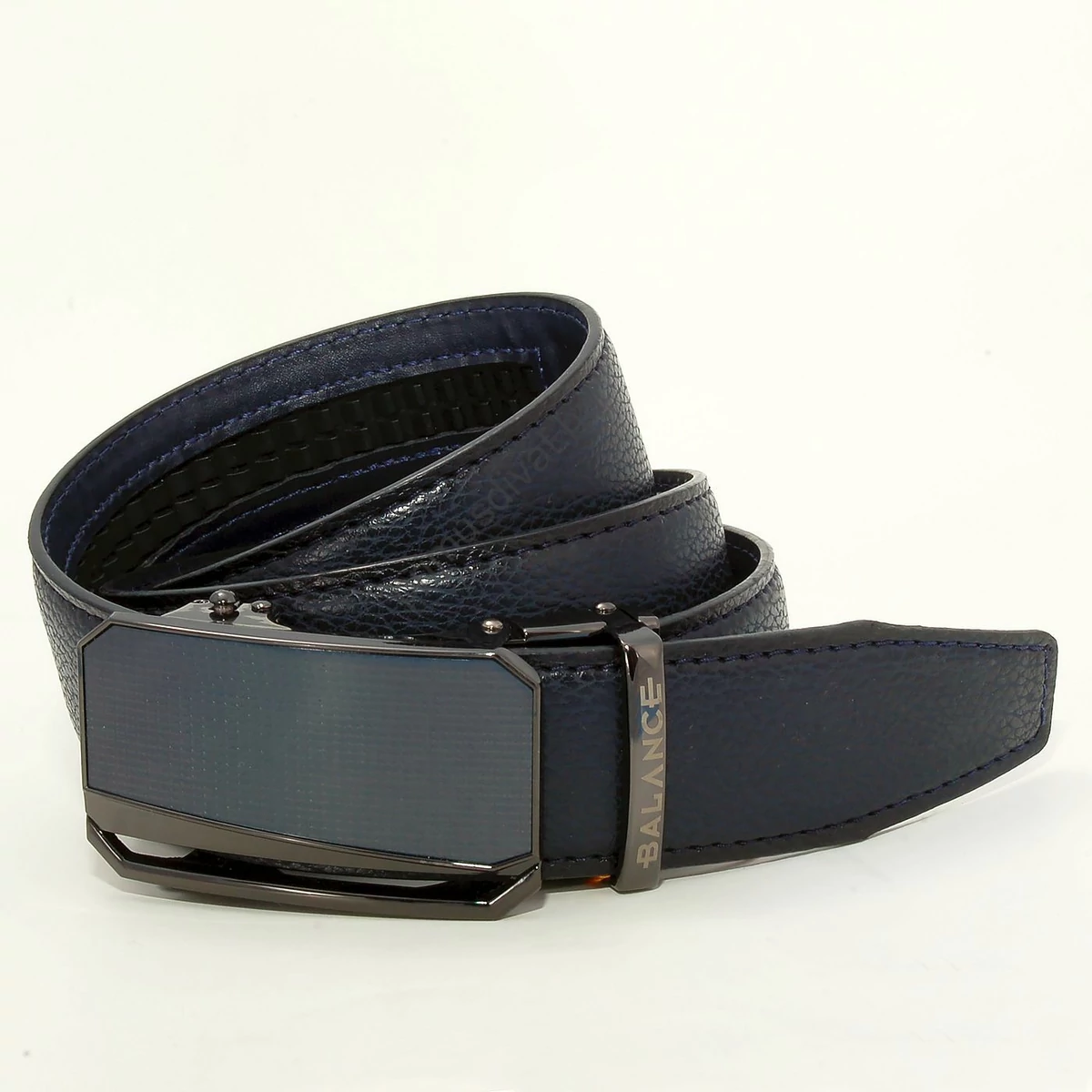 Balance racsnis záródású, varrott kékes-fekete bőrszíjas, gravírozott bújtatójú fekete műgyanta betétes antikolt hatású fém csatos öv