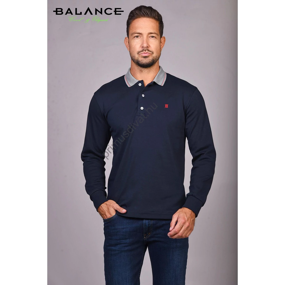 Balance galléros-gombos nyakú sötétkék hosszú ujjú Clow póló, pulóver