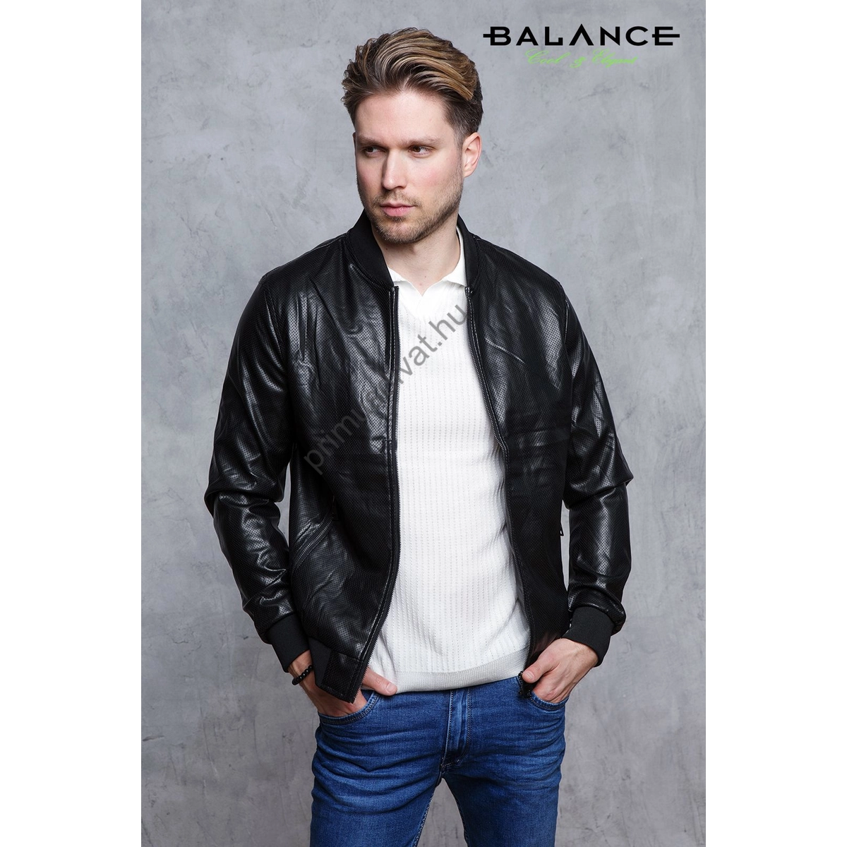 Balance cipzáras, perforált lyukacsos anyagú, slim-fit fazonú fekete textilbőr Perf dzseki, cipzáras zsebekkel