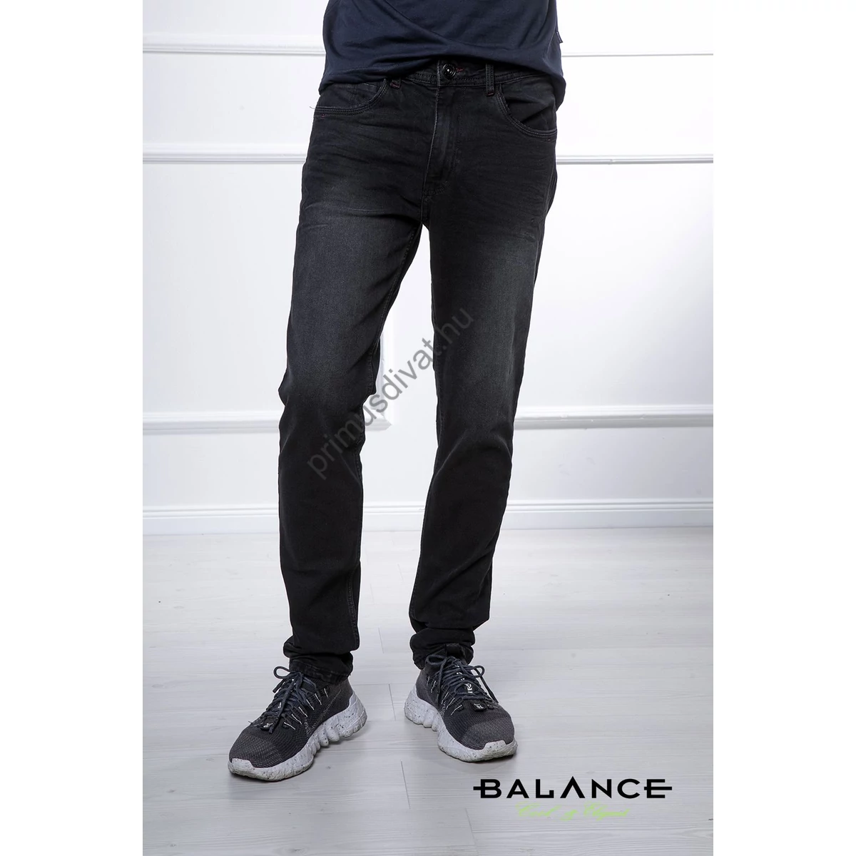 Balance enyhén koptatott fekete rugalmas, kissé szűkebb slim-fit Erik farmernadrág