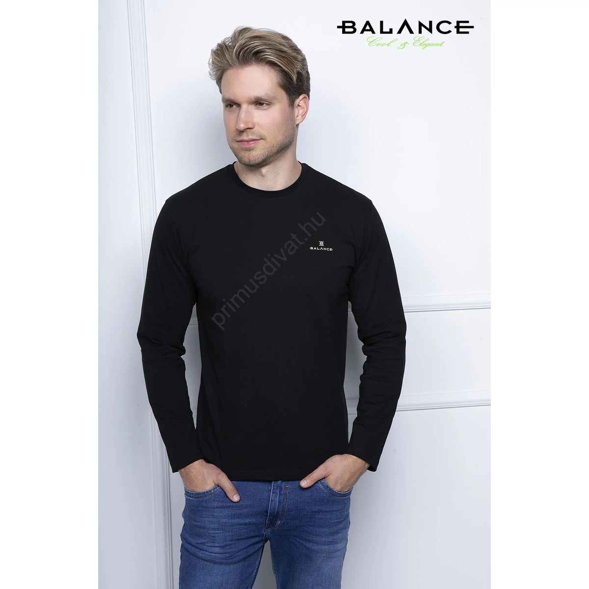 Balance környakas, rugalmas pamut anyagú fekete hosszú ujjú Lycer póló