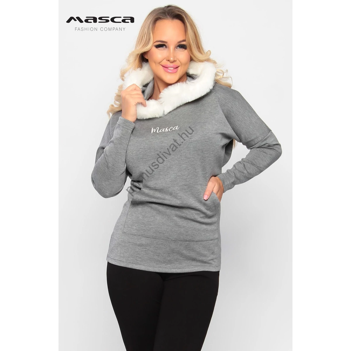 Masca Fashion szőrmeszegélyes kapucnis, vastagabb rugalmas punto anyagú kenguruzsebes szűk szürke melange felső, pulóver