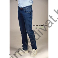 Balance enyhén koptatott középkék, rugalmas Parun farmernadrág. Regular-fit, kicsit lazább, de nem bő fazon.