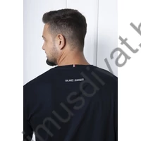 Balance környakas sötétkék hosszú ujjú Tom póló, prémium pamut anyagból, mellén nyomott márkafelirattal