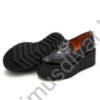 Victoria Gotti platformos fekete lakkbőr félcipő