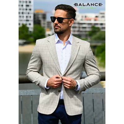 Balance drapp alapon finom kék négyzetrács mintás (kockás) rugalmas szövet anyagú két gombos, két slicces karcsúsított Max zakó Balance drapp alapon finom kék négyzetrács mintás (kockás) rugalmas szövet anyagú két gombos, két slicces karcsúsított Max zakó