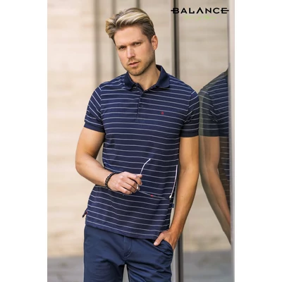 Balance bordásan hurkolt fehér csíkos sötétkék, galléros-gombos nyakú Lyner rövid ujjú póló Balance bordásan hurkolt fehér csíkos sötétkék, galléros-gombos nyakú Lyner rövid ujjú póló