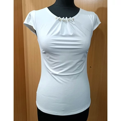 Mystic Day ekrü színű rövid ujjú szűk Ágota felső, nyaknál gyöngyökkel díszítve